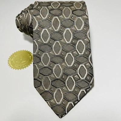 Gravata de seda Ermenegildo Zegna cinza claro com padrão geométrico prata 59,5x3,5”  - Imagem 1 de 4