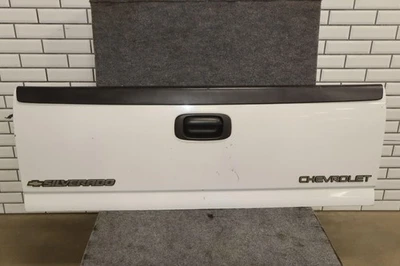 01-07 Chevy GMC Silverado Sierra GMT800 Tailgate OEM Summit White See Photos - Image 1 of 4