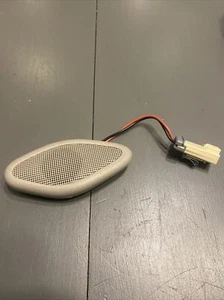 07-14 Chevy Tahoe Suburban Left Windshield Pillar Speaker Tweeter W/ Cover - Picture 1 of 4