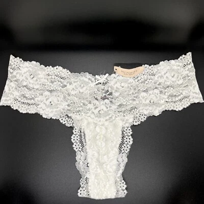 De colección 2007 NUEVO Victoria's Secret Grande Sexy Little Things Tanga Panty Blanco Encaje Foto 1 de 4