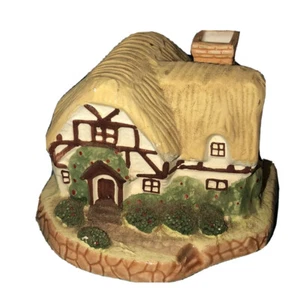 Vintage Cottage Porcelain Figurine - Picture 1 of 9
