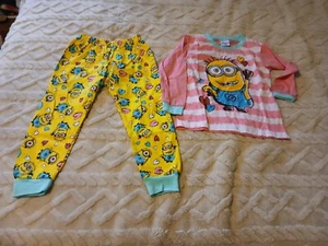 Minons Pajama Set Girls Size 110/4 Long Sleeve Pants new - Picture 1 of 6