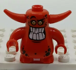 LEGO Nexo Knights Minifigure SCURRIER with Orange Eyes & 10 teeth from Set 70315 - Picture 1 of 1