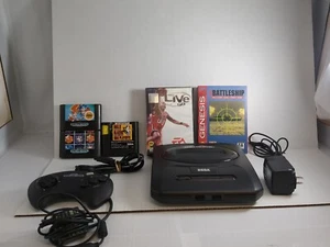 SEGA Genesis II 16MB Home Console 5 games bundle/w Sonic 2. Tested. - Picture 1 of 9