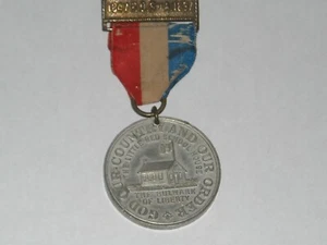 (1897) GIUBILEO D'ORO - PICCOLA MEDAGLIA ROSSA SCUOLA CASA - LETTURA, PA - Foto 1 di 6