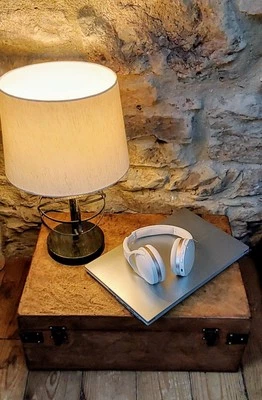 Estuche de almacenamiento de diseño utilitario del siglo XX Foto 1 de 4