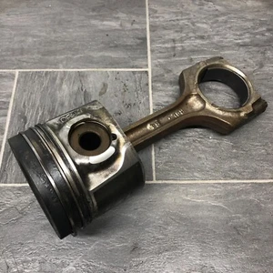 HONDA CIVIC RBD N22A2 2.2 DIESEL ENGINE PISTON AND CONROD 2003 - 2007 - Picture 1 of 3