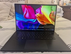 Acer Swift Edge SFA16 16" OLED Laptop 3840x2400 AMD Ryzen 7 6800U 16GB 1TB SSD - Photo 1/13