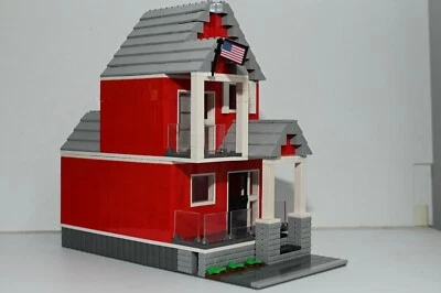 Brick House Red Modular City Custom Model Built compatible with LEGO - Image 1 of 4