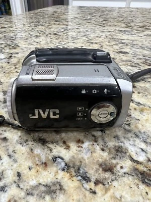 JVC Everio GZ-MC200U Camcorder Digicam No Charger. Untested - Image 1 of 4