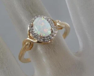 Solid 10 Karat Yellow Gold Opal & Diamond Halo Ring Sz 7 10K F2345 - Picture 1 of 4