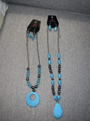 Lot Of 2 Turquoise Paparazzi Necklaces ~New On Cards Foto 1 de 4