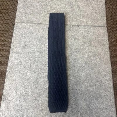 Corbata cuadrada de fondo plano ajustada vintage de Wembley azul marino 100 % algodón EE. UU. Foto 1 de 4