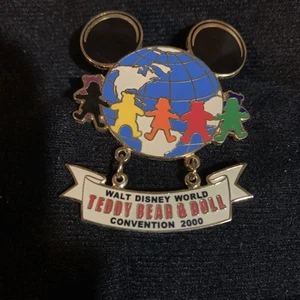 Walt Disney World Pin - Teddy Bear and Doll Convention 2000 - Dangle - Picture 1 of 1