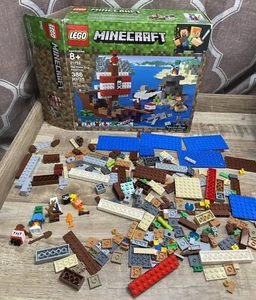 LEGO MINECRAFT: THE PIRATE SHIP ADVENTURE (21152) RETIRED PIECES And Box Incompl - Picture 1 of 13