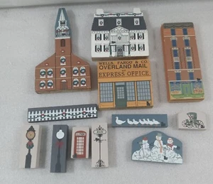 Vintage The Cats Meow Christmas Village - Set Of 12 - Picture 1 of 9