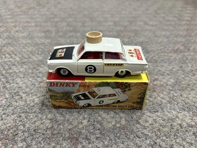 + 复古 Dinky 玩具 # 212 白色福特 Cortina 拉力赛汽车 8 带盒 — 第 1/4 张图片