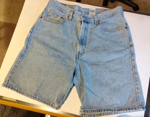 Levi’s 550 Men’s Shorts Relaxed Fit Denim Shorts Blue SZ 34 with 9 in. inseam - Picture 1 of 8