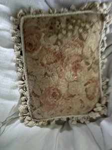 Needlepoint Vintage Throw Pillow French Shabby Chic Roses 15 By 19 - Picture 1 of 6