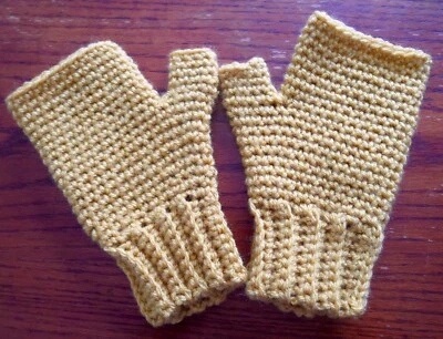 Simple easy adult fingerless mittens PATTERN ONLY  - Image 1 of 4