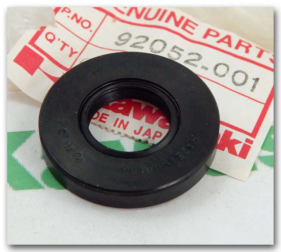 SELLO BUJE RUEDA TRASERA KAWASAKI KD80 G3SS G3TR MC1/M 90 KD100 KH100 KM100 18X37X6 Foto 1 de 1