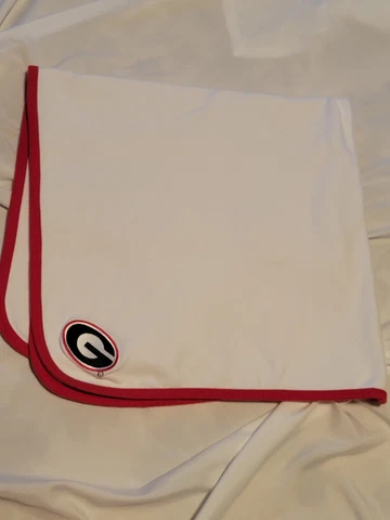 UGA Georgia Bulldogs Baby Blanket red White  Football Infant euc Cover