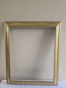 Cornice portafoto vintage dipinta a mano ornata legno oro misura 20 x 16 - Foto 1 di 12