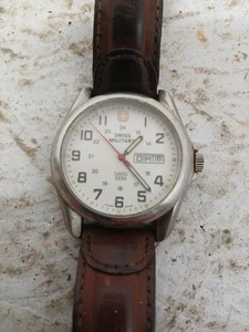 Reloj militar suizo vintage 096.1009 piezas suizo 100m - Imagen 1 de 6