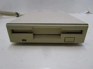 ROCTEC EXTERNAL FLOPPY DRIVE 3.5" FOR COMMODORE AMIGA TESTED AND WORKING L2 - Afbeelding 1 van 19