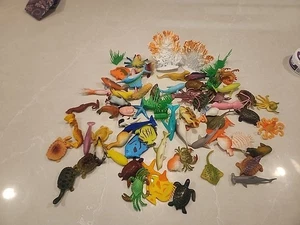 74 Pcs Mini Plastic Ocean Creatures - Picture 1 of 10