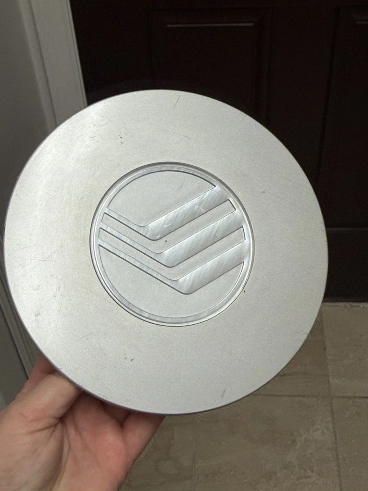 92 93 94 95 Mercury Sable OEM Center Hub Cap F34Y1141A F24C1141AA F34C1141AA - Image 1 of 4