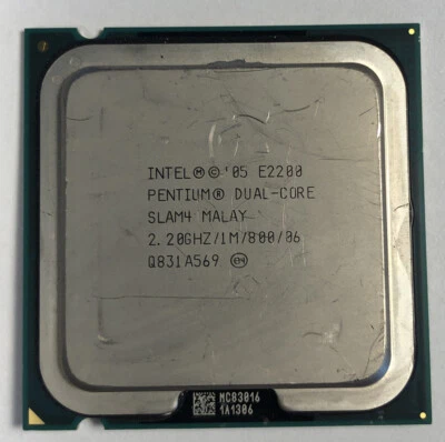 Intel '06 E2220 Pentium Dual Core CPU Processor SLAM4 - Image 1 of 2