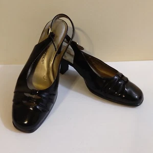 Ladies Black Patent Leather Vintage Slingbacks. By Hush Puppies. Size 7 Wide - Picture 1 of 9