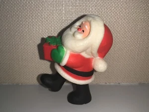 Sello Navidad Feliz Miniaturas Papá Noel con Regalo 1980 SELLO #1395 - Imagen 1 de 7