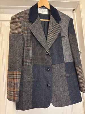 Blazer de trabajo con parche International Scene para dama talla 5-6 Foto 1 de 4