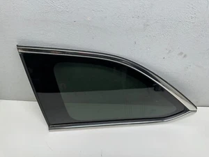 P30251 2014-2019 Toyota Highlander Quarter Glass Driver Side OEM - Bild 1 von 8