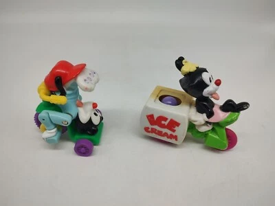 2 Minifigura de Juguete Triciclo Helado Animaniacs 3" De Colección - 1993 Warner Brothers Foto 1 de 2