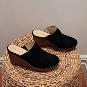 Bettye Muller Womens New York Black Suede Platform Clogs 3.75" Heel Size 7.5 - Picture 1 of 10