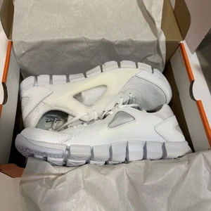 Nike Flex Show TR 2 Laufschuh - Größe 11 Herren 610226 110 Weiß Sneaker - Bild 1 von 9