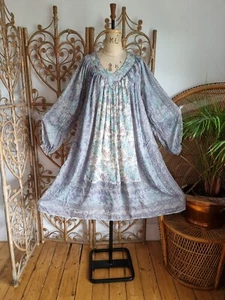 Vintage floral Jean Varon Ritu kumar silk Indian 70s midi dress S M - Picture 1 of 9