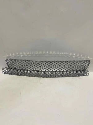 Grille Assembly SUBURBAN 1500 08 09 10 11 12 13 14 - Image 1 of 4