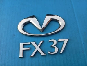 INFINITI FX37 REAR GATE CHROME 2009-2013 EMBLEM LOGO BADGE SIGN USED OEM  - Bild 1 von 5