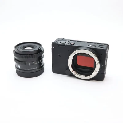 Sigma fp + Contemporary 45mm F/2.8 DG DN Lens Kit #275 -Near Mint- - Image 1 of 4