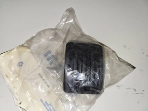 NEW Genuine GM OEM Parking Brake Pedal Pad Enclave Acadia Outlook 15864570 - Picture 1 of 2