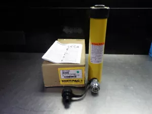 Enerpac 10 Ton Single Action Hydraulic Cylinder RC108 (LOC2915A) - Picture 1 of 4