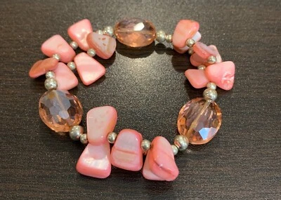 Pulsera elástica vintage con dije de cuentas y melocotón naranja Foto 1 de 4