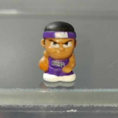 RARE 1" TALL SACRAMENTO KINGS NBA SERIES 1 TEENYMATES BASKETBALL FIGURE Cover