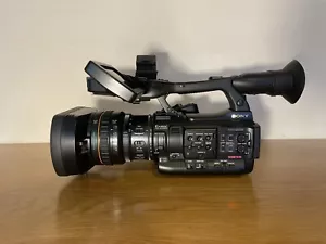 SONY PMW-200 XDCAM HD422 Camera, SxS Card Reader, 2x BP-U30 Batteries, 32GB Card - Picture 1 of 14