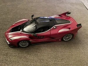 Bburago - Ferrari FXX K, Red -1/24 scale Diecast Model Toy Car - Picture 1 of 6