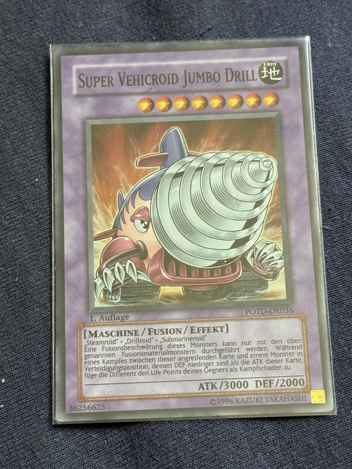 Yu-Gi-Oh! - Super Vehicroid Jumbo Drill - POTD-DE036 - Super Rare - A2 - Bild 1 von 1